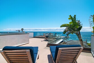 Building Photo - Gorgeous ocean view home at Windansea Beach!