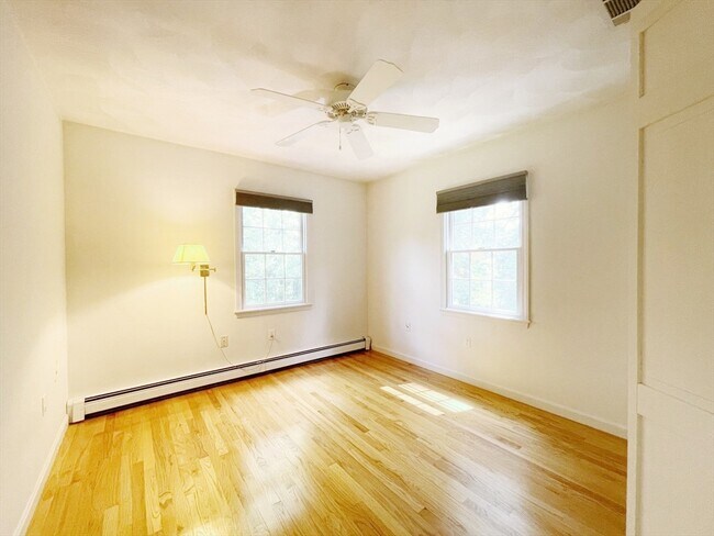 Building Photo - 24 Nugent Ln