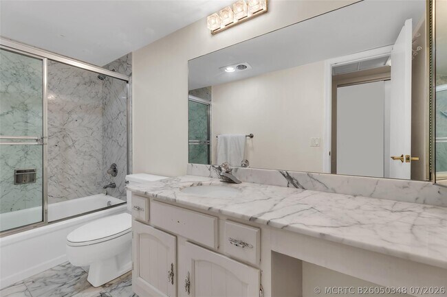 Building Photo - 1370 S Ocean Blvd