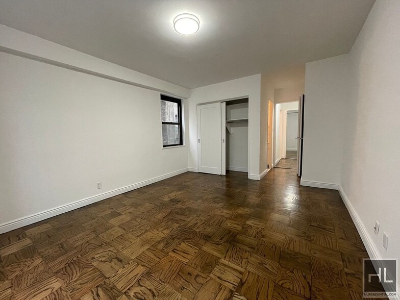 Building Photo - East 89 Street