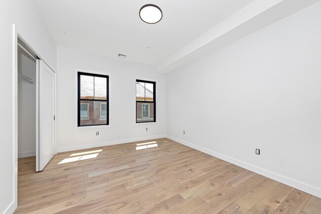 Building Photo - 33 Sweetser Terrace