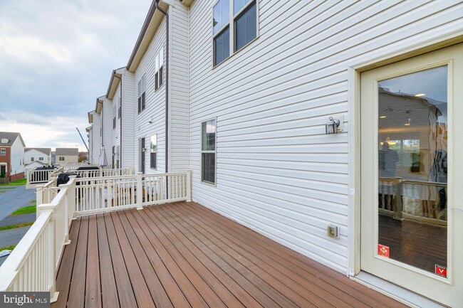 Building Photo - 22559 Clarksburg Rd