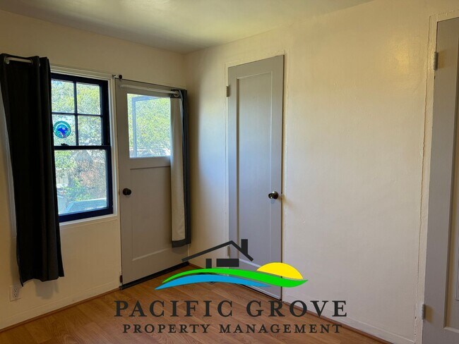 Building Photo - Delightful 3-Bedroom, 2 bath home in Pacif...