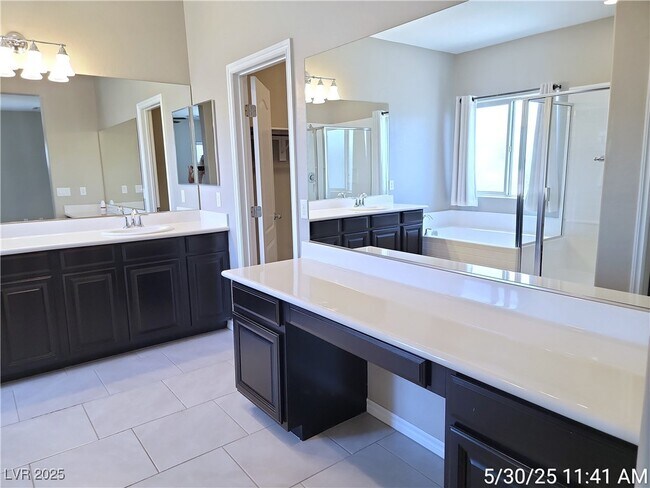 Building Photo - 12212 Loggeta Way