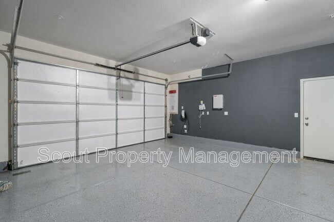 Building Photo - 39598 Lupine Dr