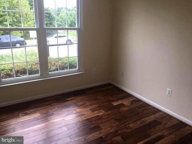Building Photo - 12910 Belle Meade Trace