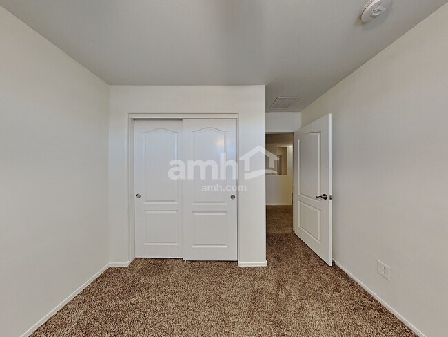 Building Photo - 17584 W Banff Ln