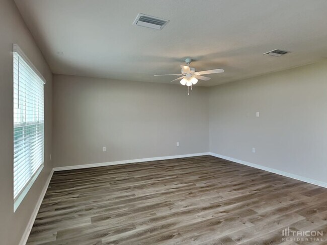 Building Photo - 3401 Autumn Amber Dr