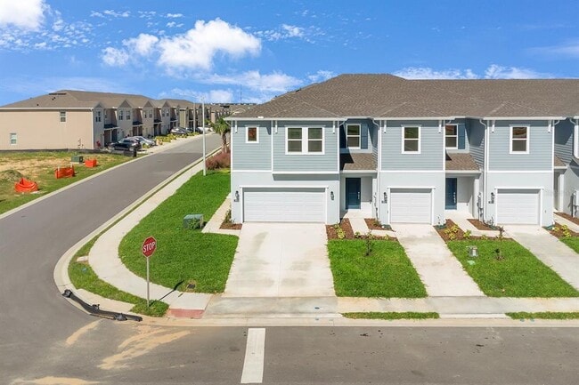 Building Photo - 2803 Maloof Dr