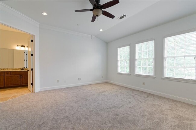 Building Photo - 145 Rose Garden Ln