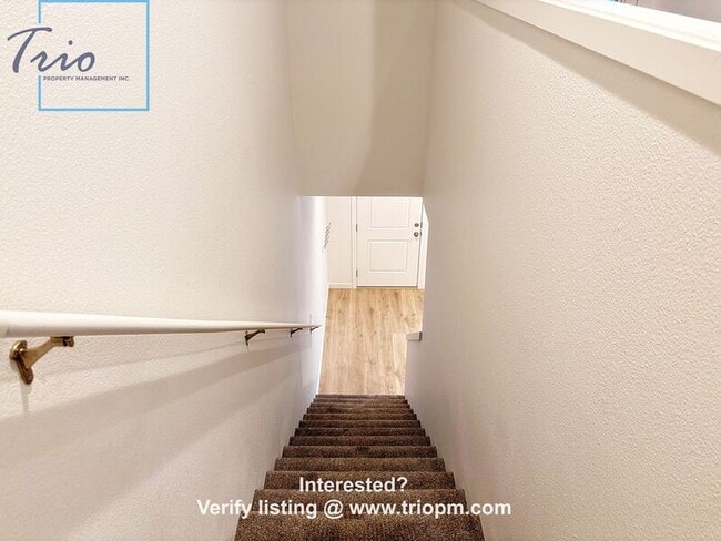 Building Photo - 2442 Brackenfern Rd