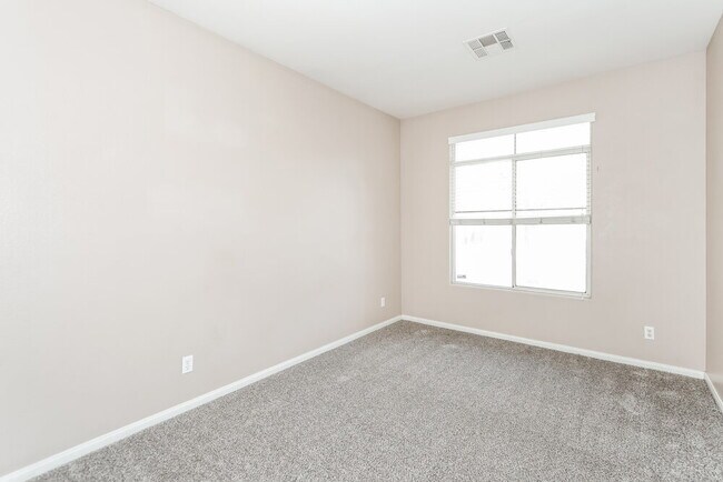 Building Photo - 1051 Little Rock Way