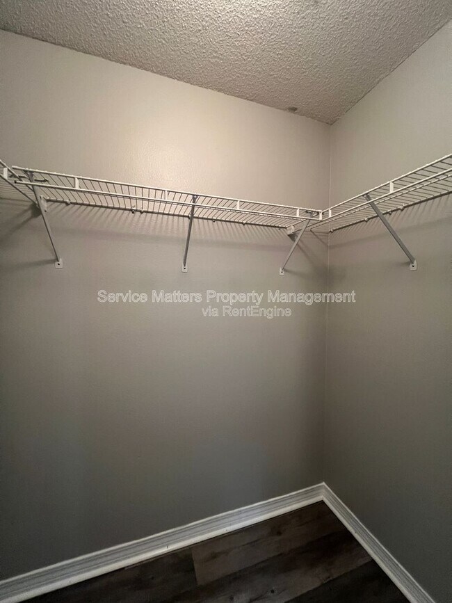 Building Photo - 4830 Timberland Dr