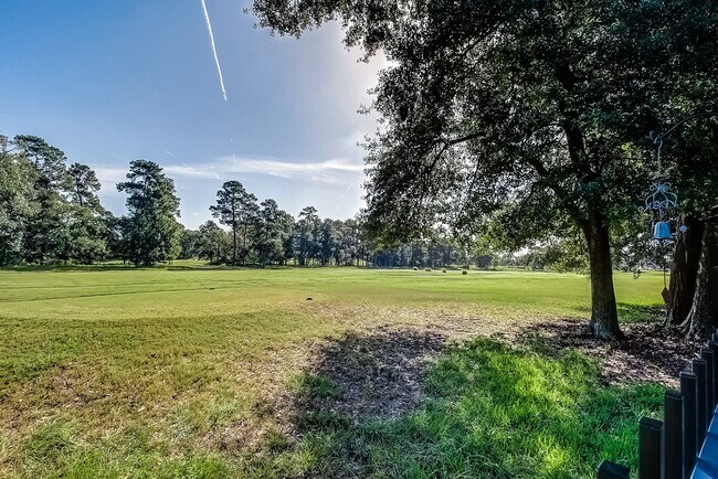 Building Photo - 18318 Hampton Hills Dr