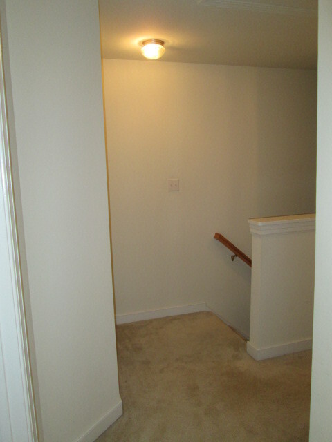 Building Photo - Brick-Front West End 4 Bed, 3 Full Bath To...