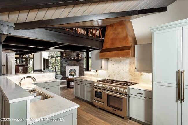 Building Photo - 39 Roaring Fork Dr