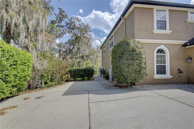 Building Photo - 916 Mills Estate Pl