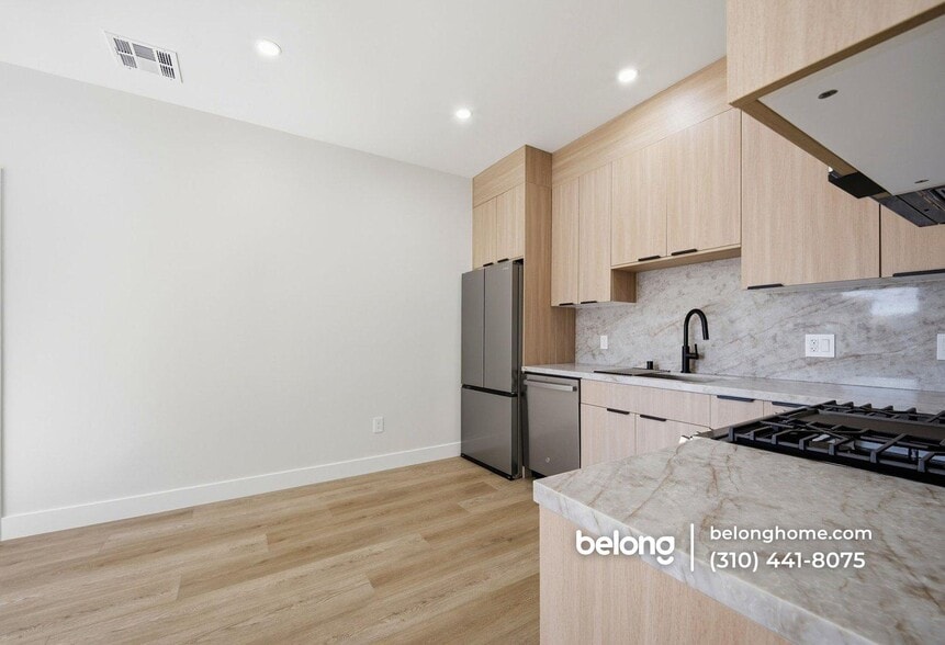 Building Photo - 7949 Atoll Ave