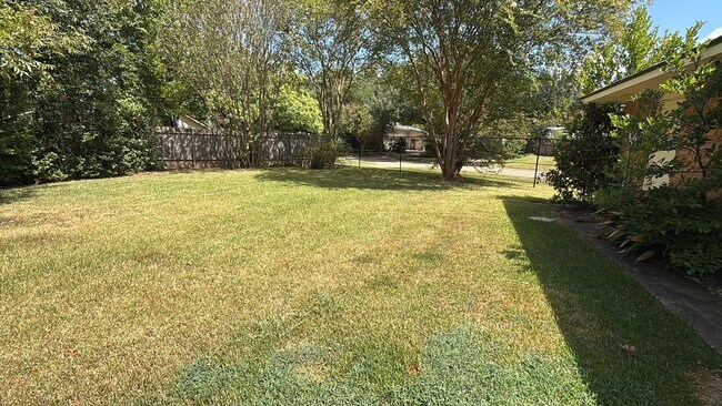 Building Photo - 1548 Ramberlyn Way