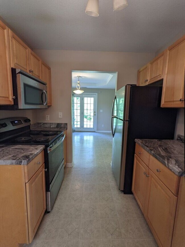 Building Photo - Woodfin Rental!