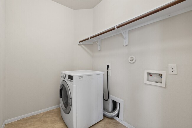 Building Photo - 20335 Weeping Pine Way
