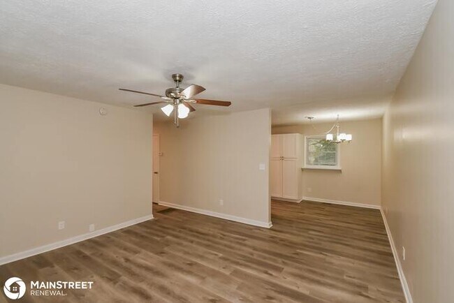 Building Photo - 3190 FERN VALLEY DR SW, MARIETTA, GA 30008