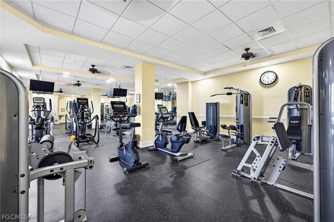 Building Photo - 2825 Palm Beach Blvd