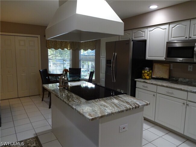 Building Photo - 224 Via Perignon
