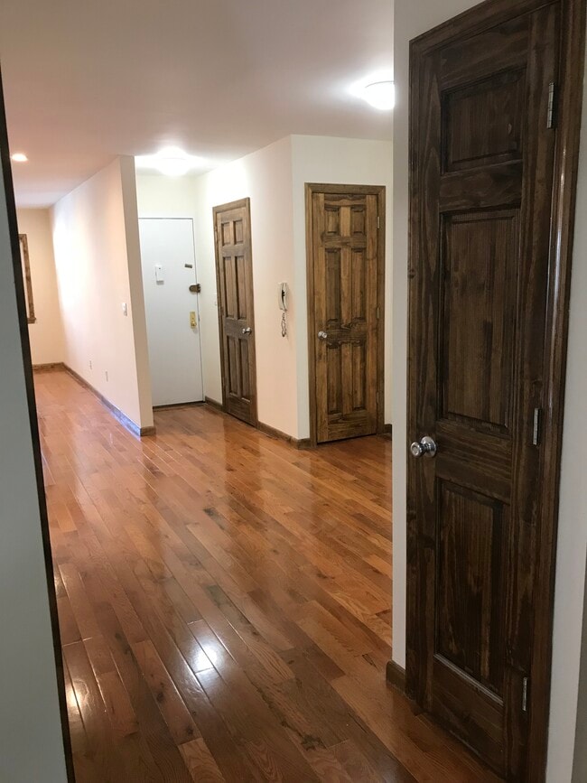 Building Photo - 3611 Waldo Ave