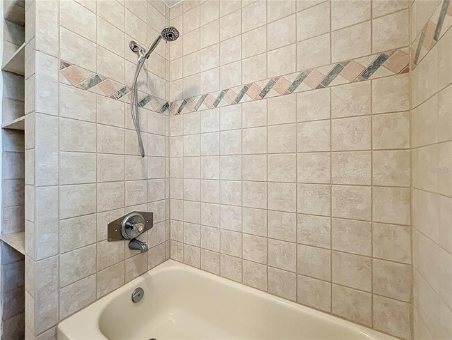 Building Photo - 332 Harris Ave