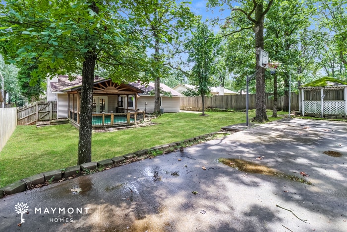 Building Photo - 105 Whitewood Dr
