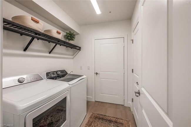 Building Photo - 16570 Ridgeview Cir