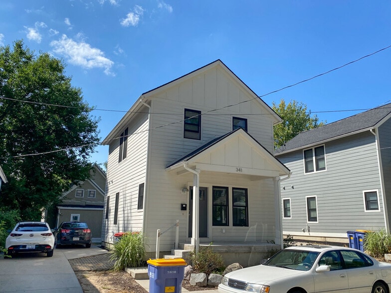 Exterior - 341 Robey Pl SE