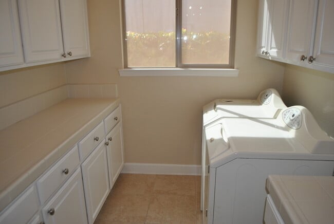 Building Photo - Gorgeous Upgraded Sun City Lincoln Hills Home