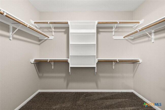 Building Photo - 2409 Riley Dr
