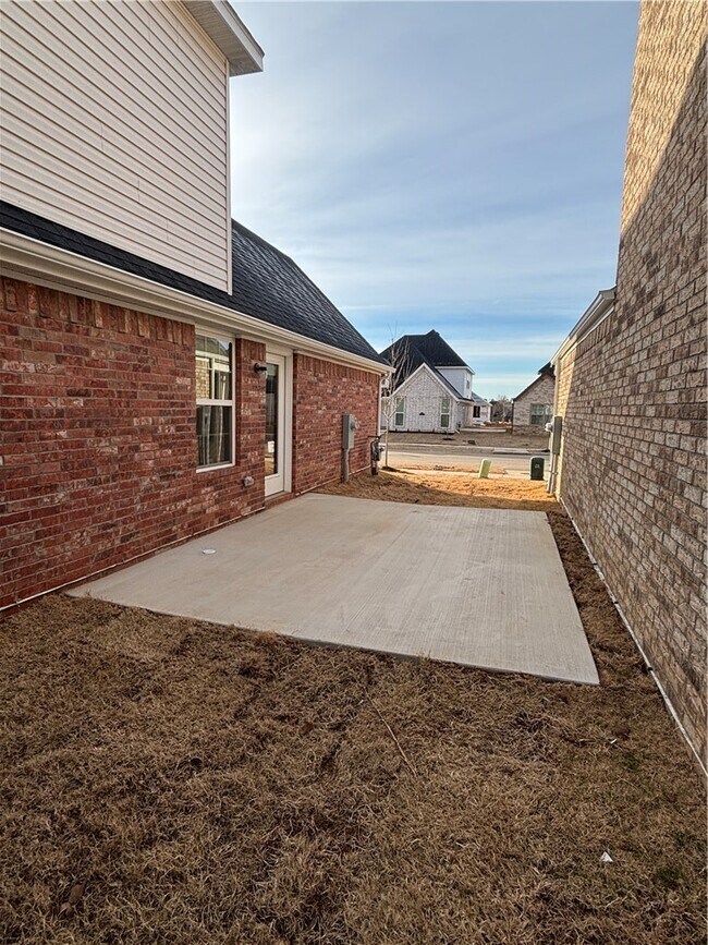 Building Photo - 3200 SW Lovely Ln