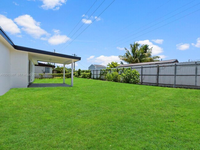 Building Photo - 10530 SW 146th St