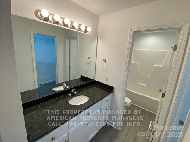 Building Photo - 41 Ridge Ct SE