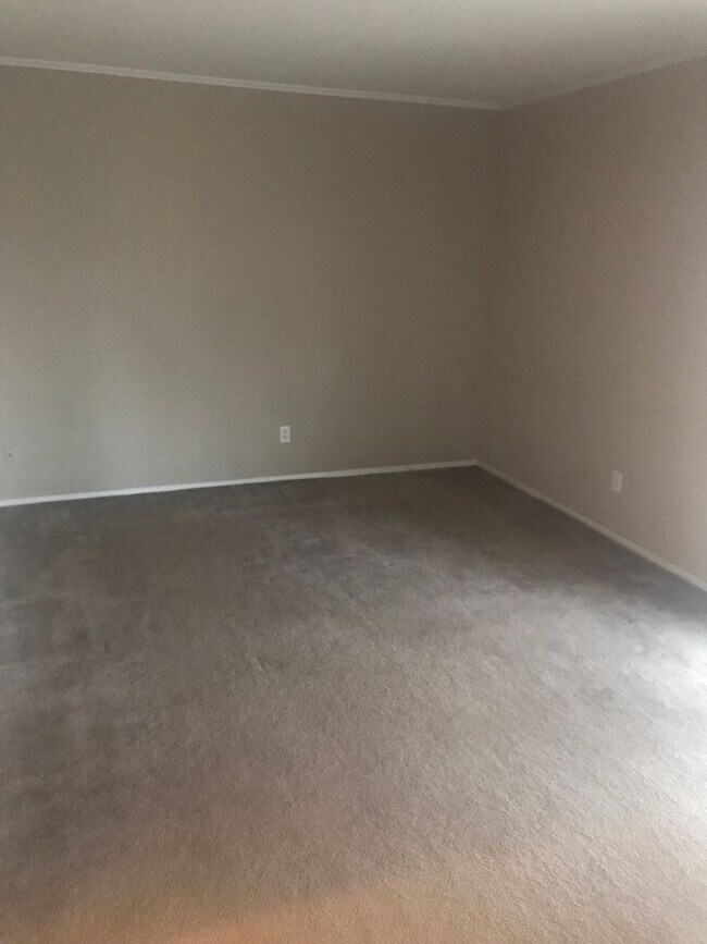 Building Photo - 2834-2836 Forest Bend