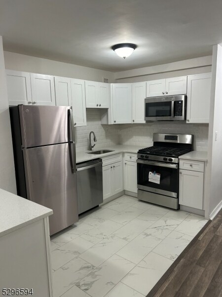 Building Photo - 285 Aycrigg Ave