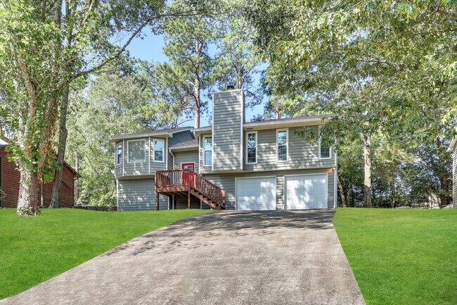 Building Photo - 2643 Laurel View Dr