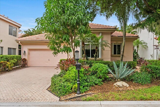 Primary Photo - 7081 Mallorca Crescent