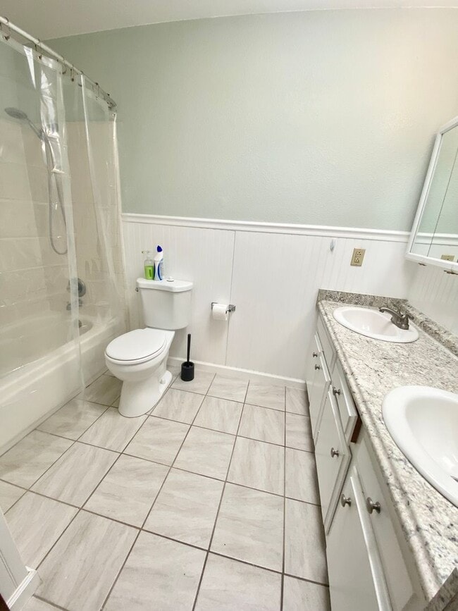 Building Photo - Charming 3 Bed 1 Bath Single Story Home