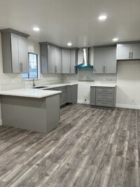 Building Photo - MPEJIMM UNIT 4