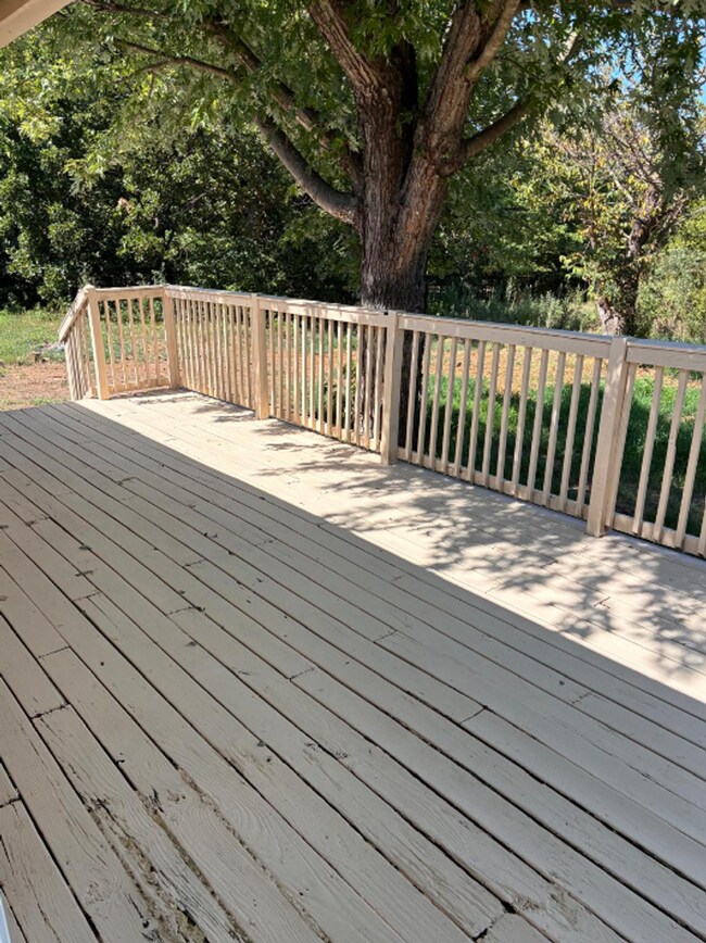 Building Photo - 3 Bed 1.5 Bath Rental Home in Prue - Move-in Ready