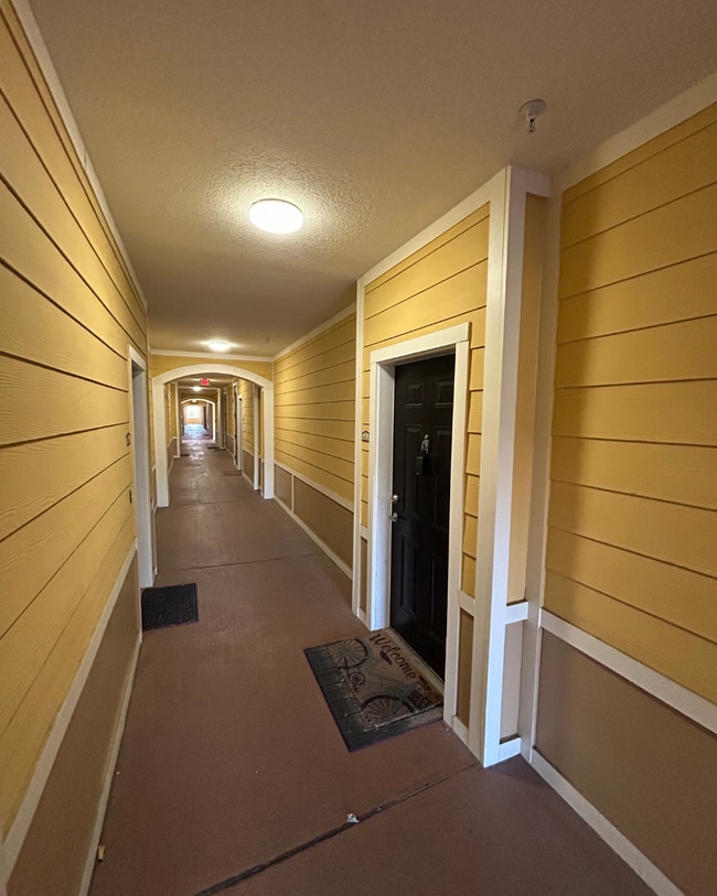 Building Photo - 8539 Gate Pkwy W