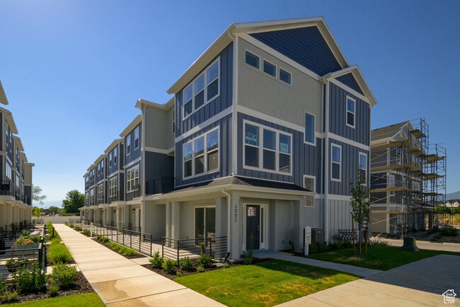 Building Photo - 1766 W 160 S