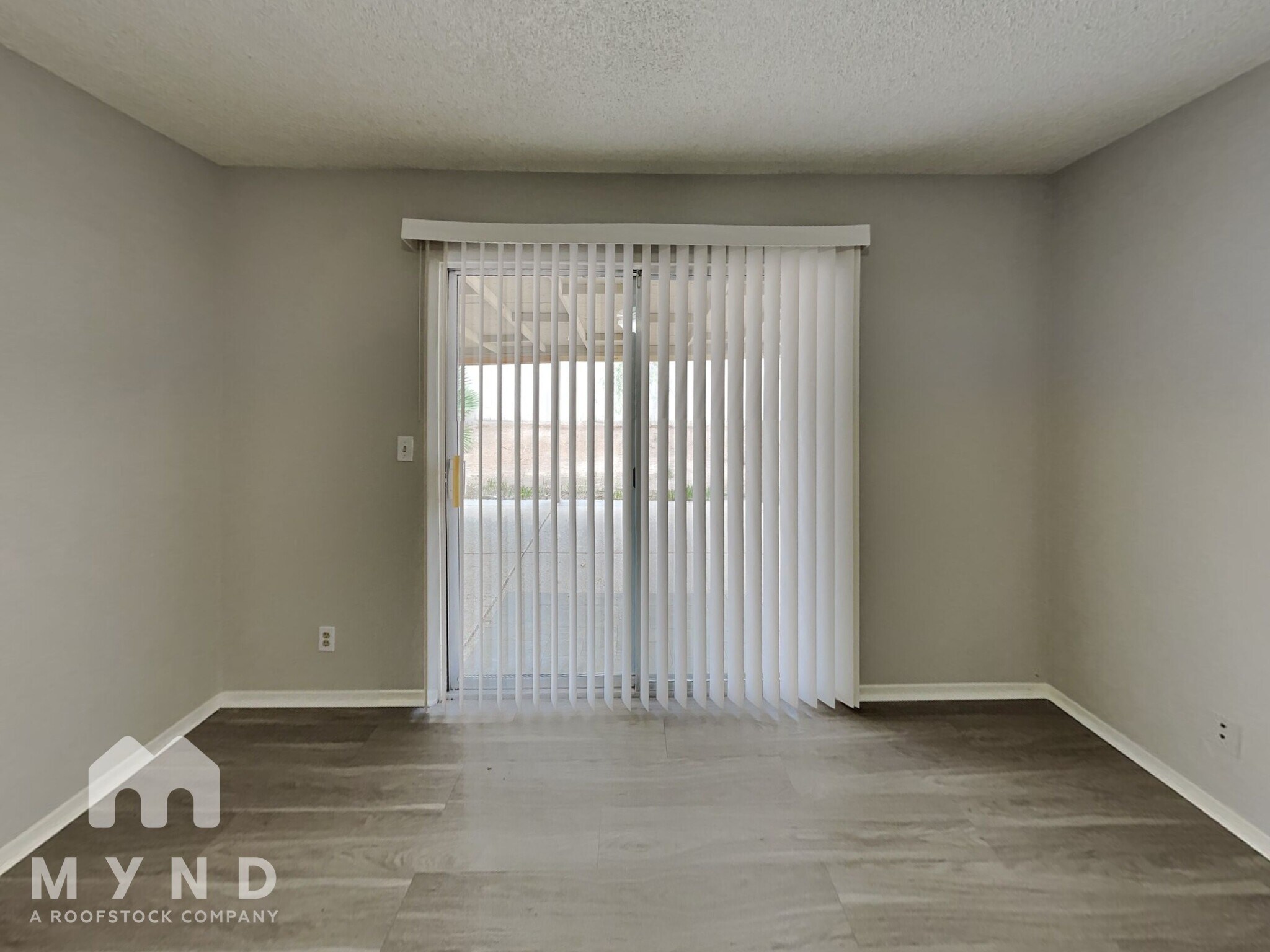 Building Photo - 1567 S Christy Ln
