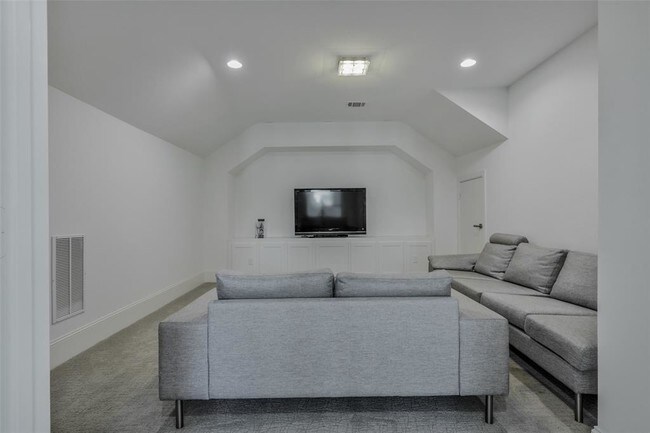 Building Photo - 11015 Ayrshire Park Ln