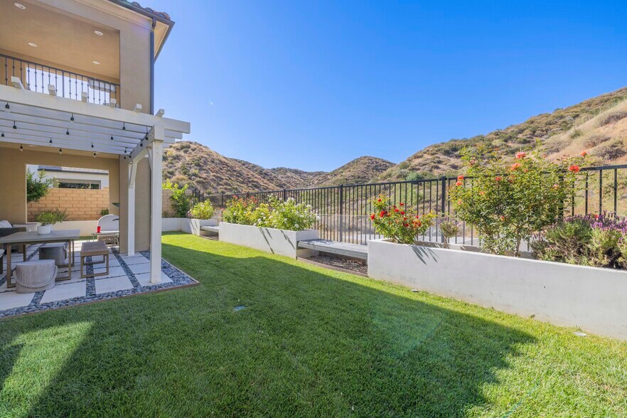 Building Photo - 19212 Blackthorn Dr